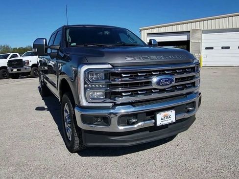 Used 2023 Ford F250 Lariat w/ Lariat Ultimate Package image 2