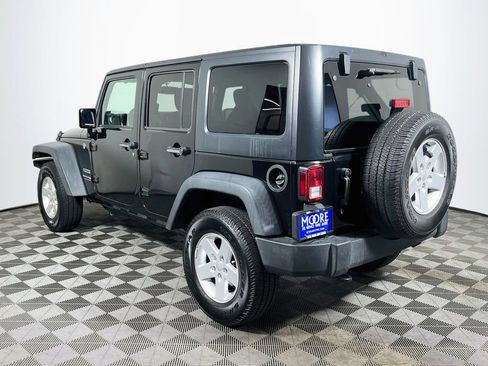 Used 2018 Jeep Wrangler Unlimited Sport S AWD/4WD image 5
