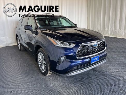 Used 2023 Toyota Highlander Platinum image 33