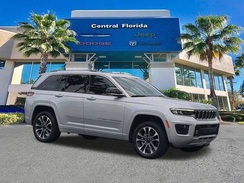 Certified 2022 Jeep Grand Cherokee Overland w/ Adv Protech Group III AWD/4WD image 2