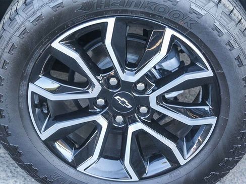 Used 2025 Chevrolet TrailBlazer ACTIV w/ Driver Confidence Package image 11