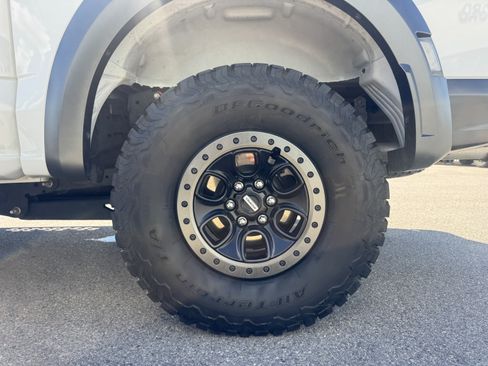 Certified 2022 Ford F150 Raptor w/ Equipment Group 801A High AWD/4WD image 19