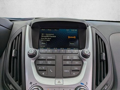 Used 2017 Chevrolet Equinox LT image 14