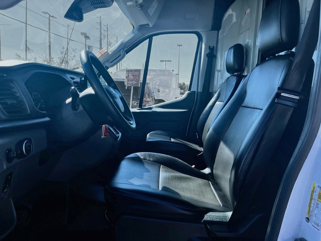 Used 2023 Ford Transit 250 148 High Roof Extended w/ Load Area Protection Package RWD image 12