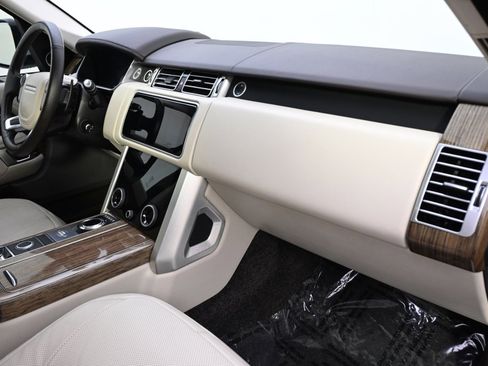 Used 2019 Land Rover Range Rover Supercharged image 15