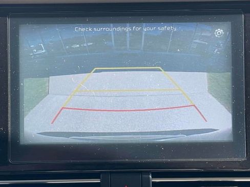 Used 2021 Kia Niro Touring image 19