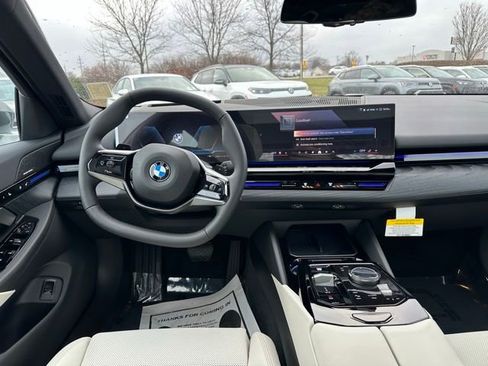 New 2026 BMW 530i xDrive w/ Premium Package image 13