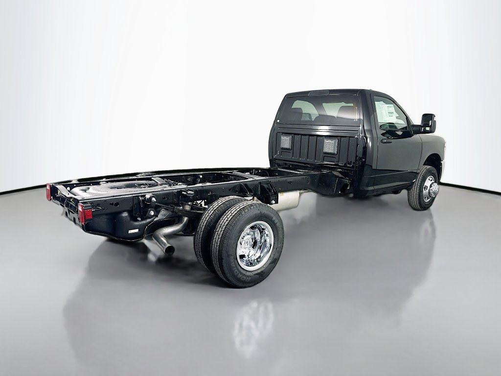 New 2026 RAM 3500 Tradesman w/ Chrome Appearance Group A RWD image 7