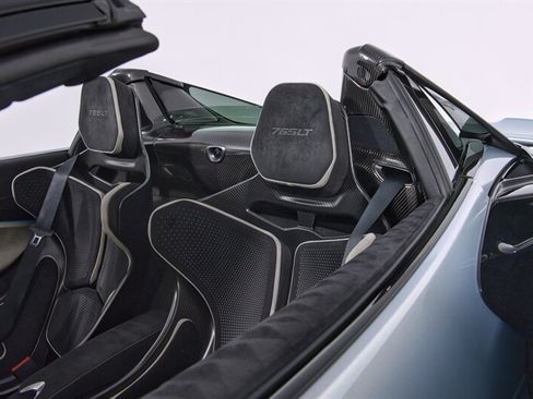 Used 2022 McLaren 765LT RWD image 22