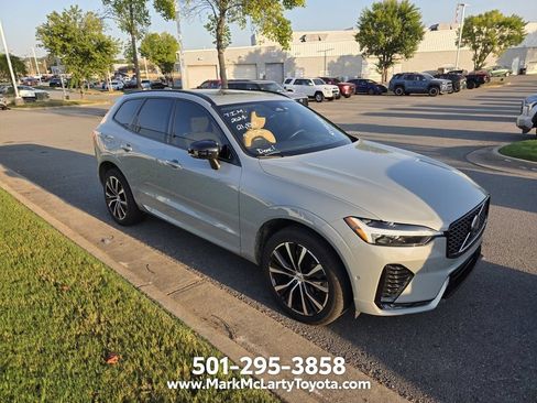 Used 2024 Volvo XC60 B5 Ultimate AWD/4WD image 2