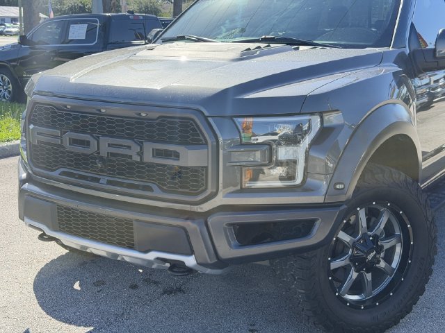 Used 2017 Ford F150 Raptor w/ Equipment Group 802A Luxury AWD/4WD image 5