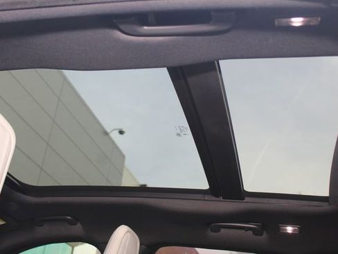 Used 2025 Jaguar F-PACE R-Dynamic S image 25