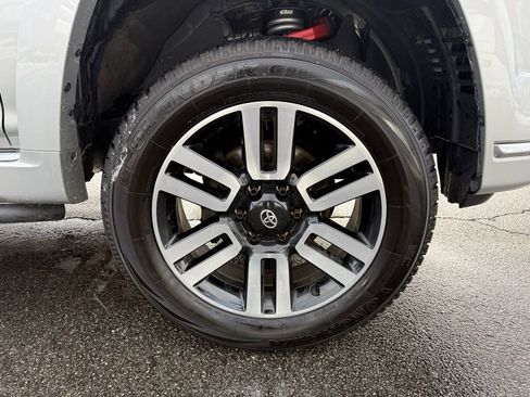 Used 2024 Toyota 4Runner Limited image 27