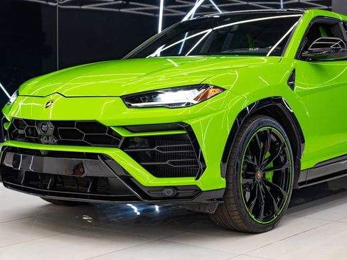Used 2022 Lamborghini Urus AWD/4WD image 4