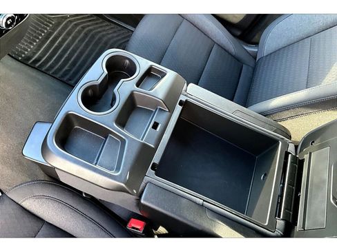 Used 2024 GMC Sierra 1500 Elevation image 18