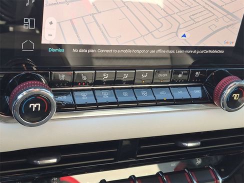 Used 2024 GMC Canyon AT4X image 19