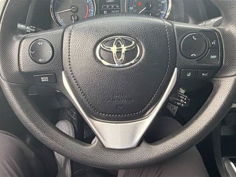 Used 2019 Toyota Corolla LE FWD image 27