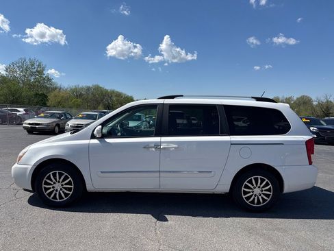 Used 2012 Kia Sedona EX image 1