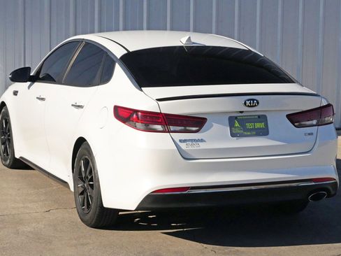 Used 2017 Kia Optima LX w/ Value Package image 45
