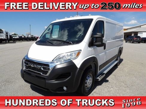 Used 2025 RAM ProMaster 2500 w/ U-Haul Equipment Group FWD image 1