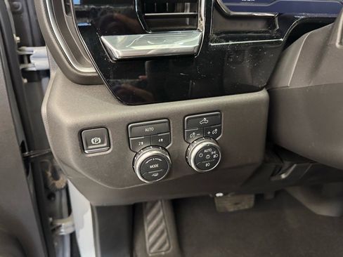 Used 2024 GMC Sierra 1500 Elevation image 20