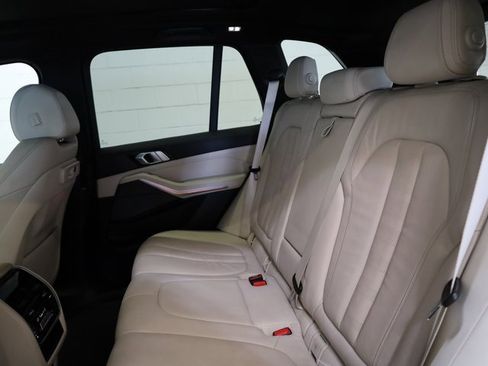 Used 2019 BMW X5 xDrive40i w/ Premium Package 2 image 35