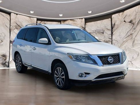 Used 2013 Nissan Pathfinder SL FWD image 6