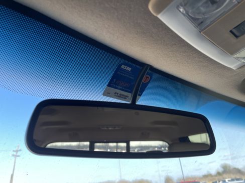 Used 2012 Ford F350 Lariat w/ Lariat Interior Pkg image 27