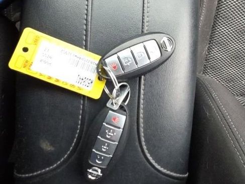 Used 2017 Nissan Rogue Sport SV w/ SV All-Weather Package image 23