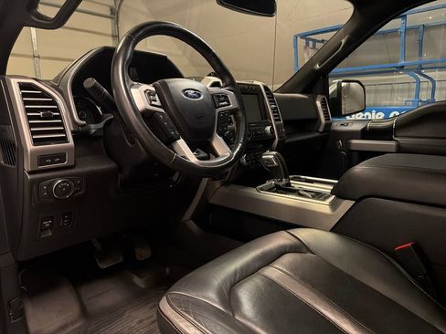 Used 2020 Ford F150 Platinum w/ Equipment Group 701A Luxury AWD/4WD image 32