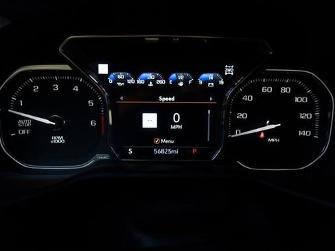 Used 2021 GMC Yukon Denali w/ Denali Premium Package image 19