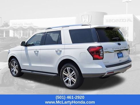 Used 2024 Ford Expedition Limited RWD image 3