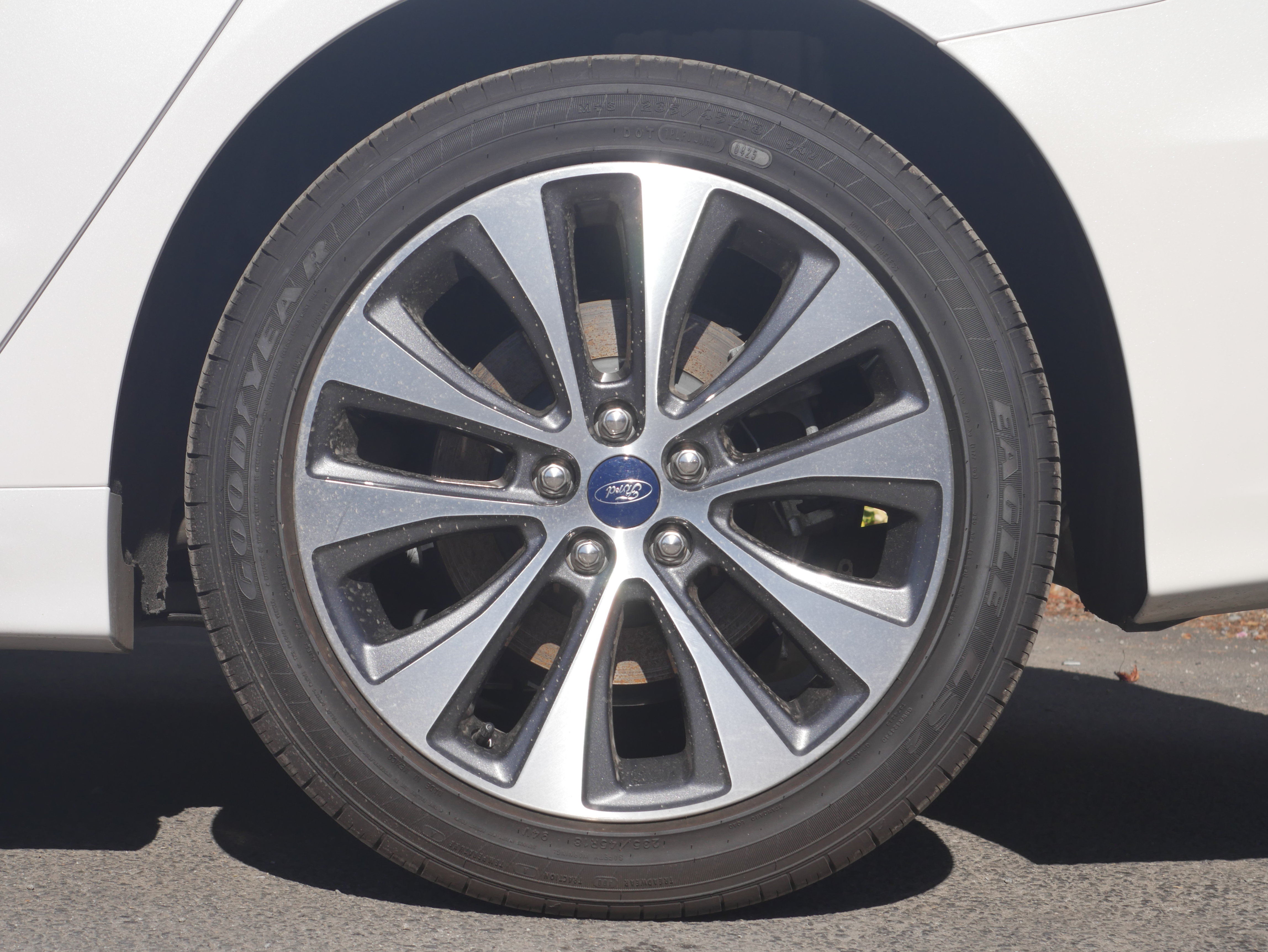 Used 2020 Ford Fusion SE AWD/4WD image 14
