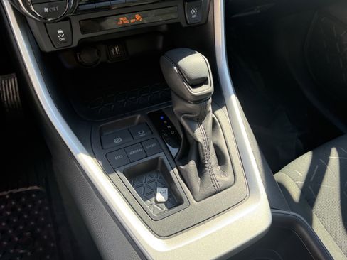 Used 2024 Toyota RAV4 XLE image 23