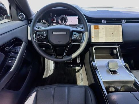 Used 2024 Land Rover Range Rover Evoque Dynamic SE AWD/4WD image 24