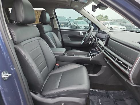 Used 2025 Hyundai Santa Fe Limited FWD image 29