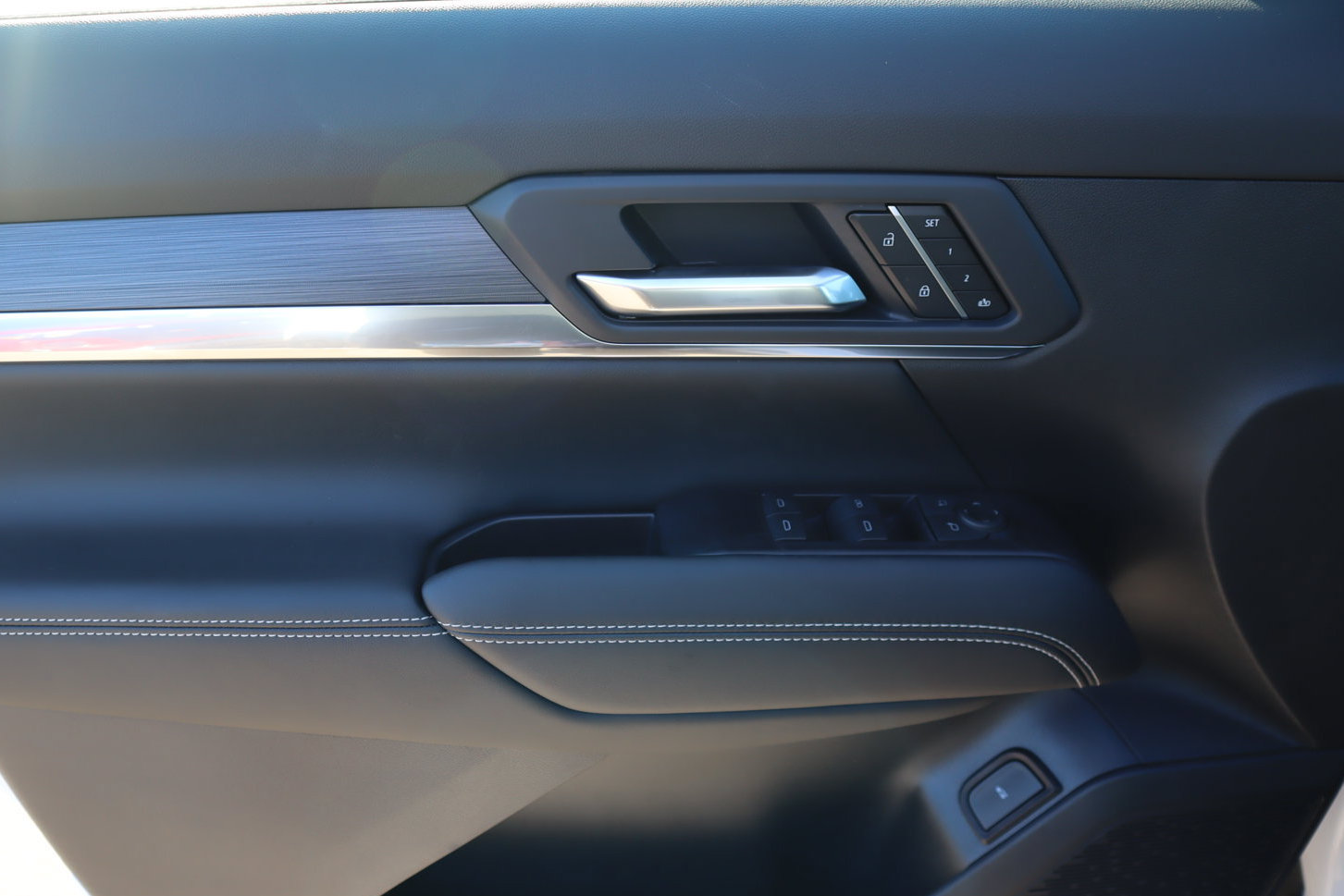 New 2027 GMC Terrain Elevation w/ Elevation Premium Package AWD/4WD image 25
