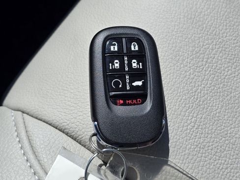 New 2026 Honda Odyssey Touring image 30
