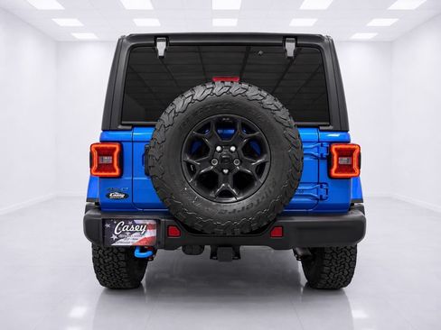 Used 2023 Jeep Wrangler Unlimited Rubicon 4xe AWD/4WD image 12
