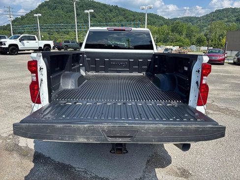 Used 2025 Chevrolet Silverado 2500 LT w/ Convenience Package AWD/4WD image 24