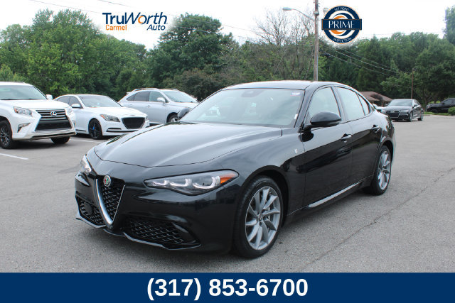 Used 2024 Alfa Romeo Giulia Ti AWD/4WD image 1