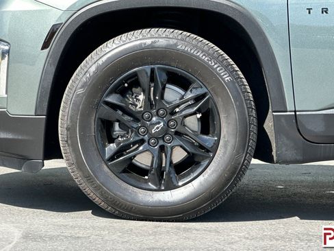 Certified 2023 Chevrolet Traverse LT w/ Midnight/Sport Edition AWD/4WD image 33