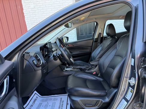 Used 2014 MAZDA MAZDA3 s Grand Touring w/ Technology Package FWD image 9