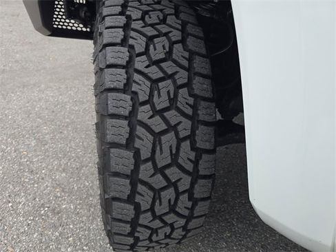 Used 2023 Toyota Tacoma TRD Sport image 31