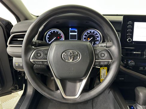 Used 2022 Toyota Camry LE image 15