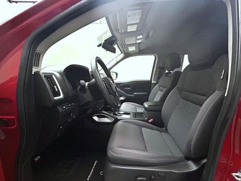 Certified 2025 Nissan Frontier SV w/ SV Convenience Package AWD/4WD image 10