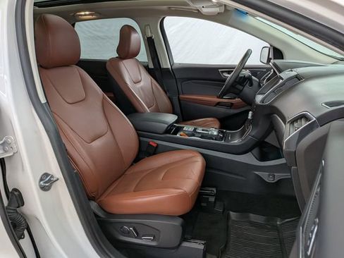 Certified 2019 Ford Edge Titanium w/ Equipment Group 301A image 24