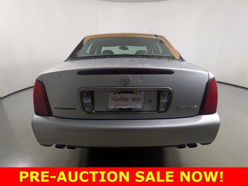 Used 2002 Cadillac De Ville w/ Comfort/Convenience Pkg image 6