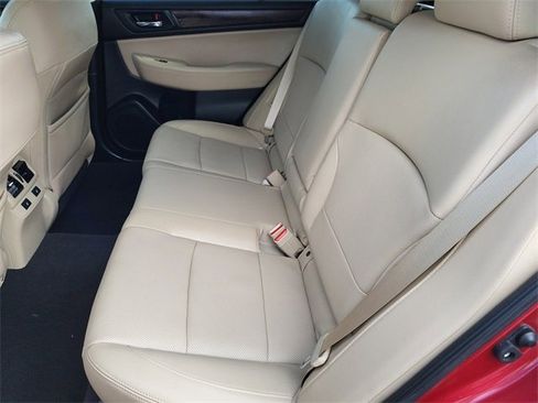 Used 2016 Subaru Outback 2.5i Limited image 9