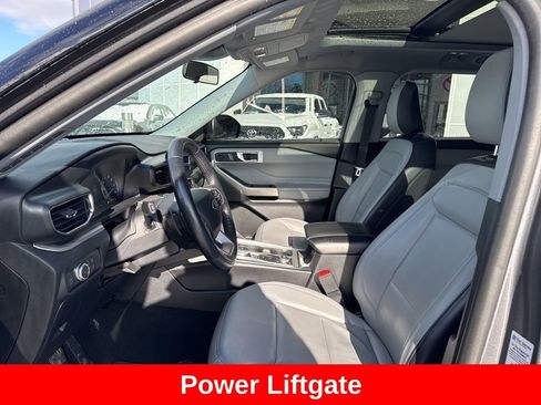 Used 2021 Ford Explorer XLT w/ Equipment Group 202A image 11